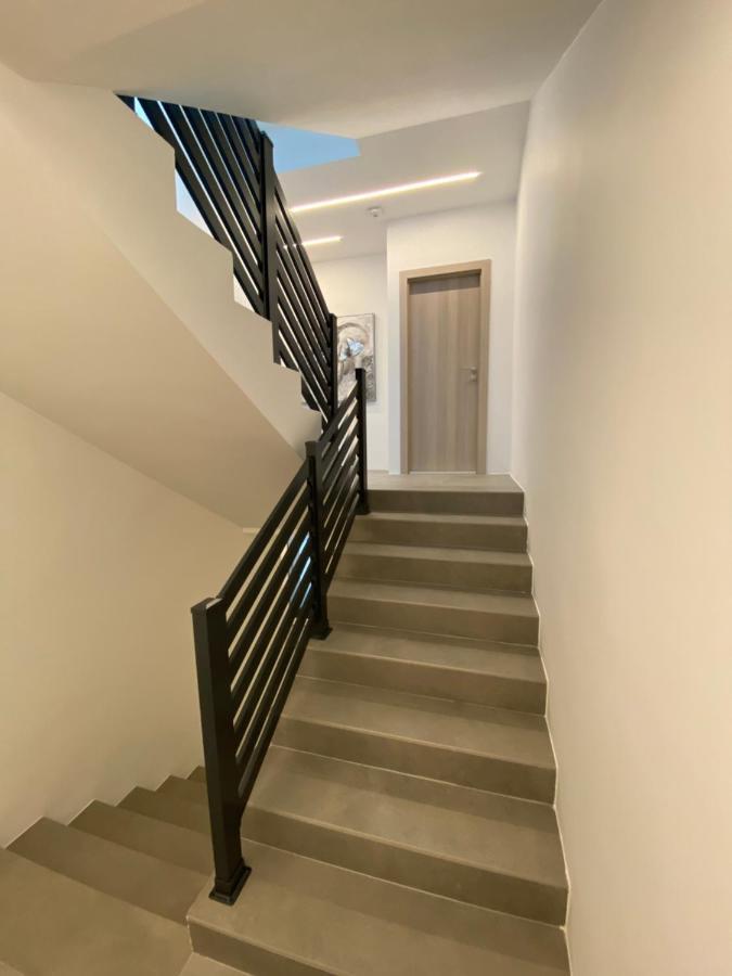 Apartmani Kumenat Biograd Na Moru Luaran gambar