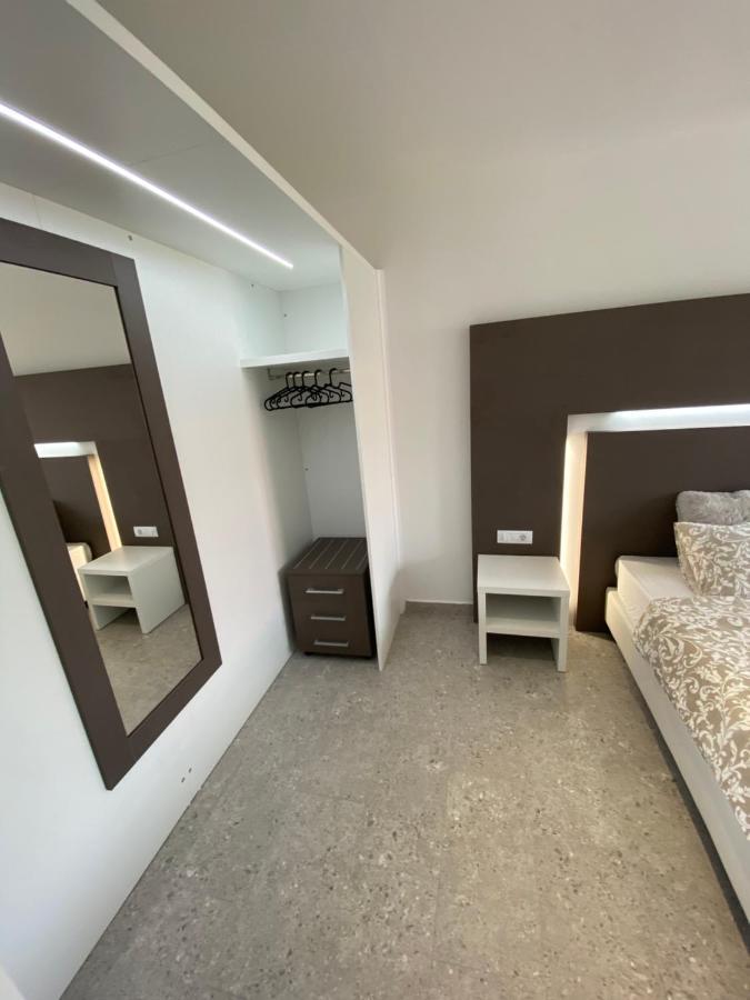 Apartmani Kumenat Biograd Na Moru Luaran gambar