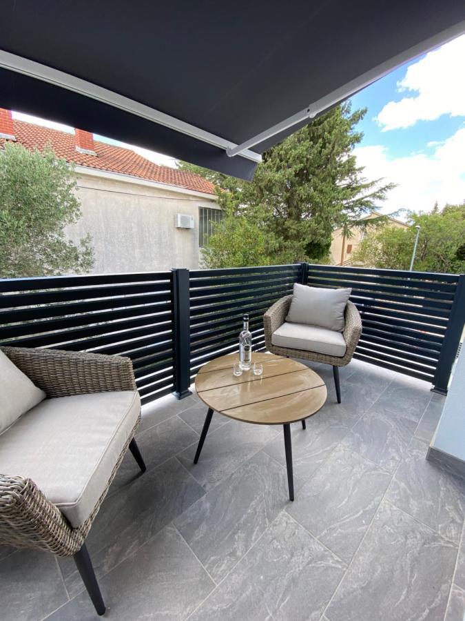 Apartmani Kumenat Biograd Na Moru Luaran gambar