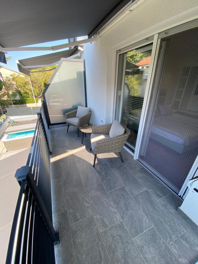 Apartmani Kumenat Biograd Na Moru Luaran gambar