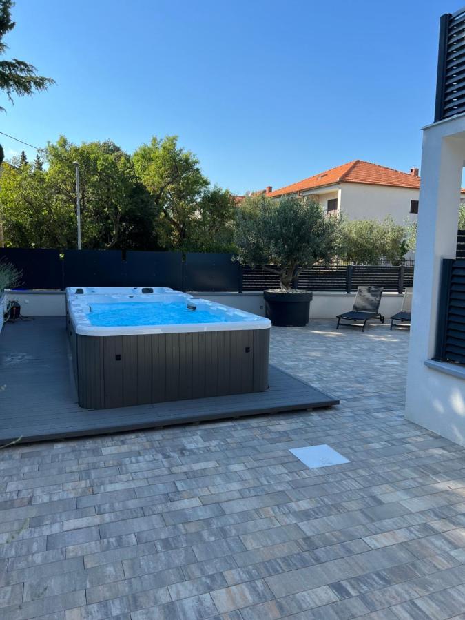 Apartmani Kumenat Biograd Na Moru Luaran gambar